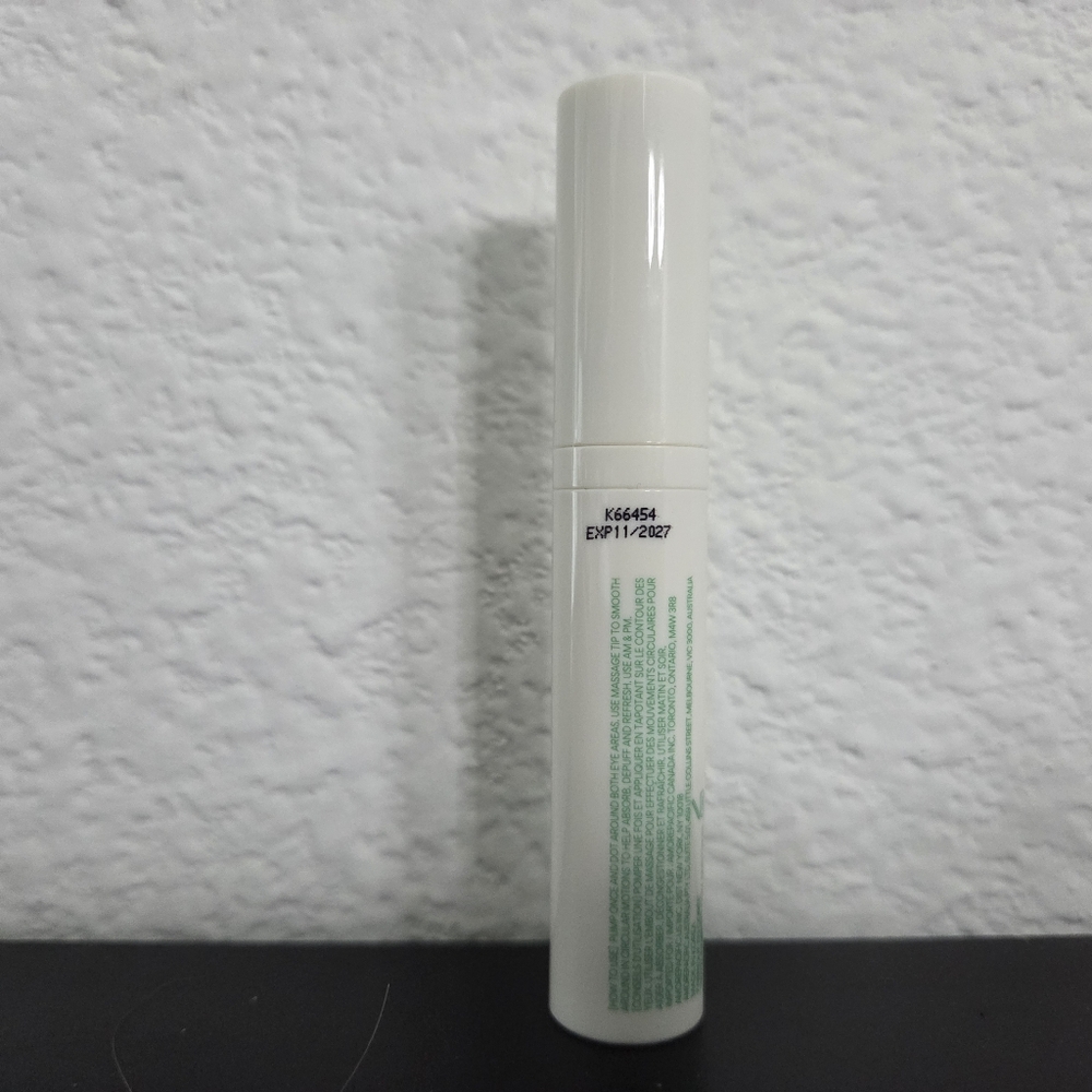 Innisfree Green Tea Caffeine Bright eye Serum - Picture 2 of 2